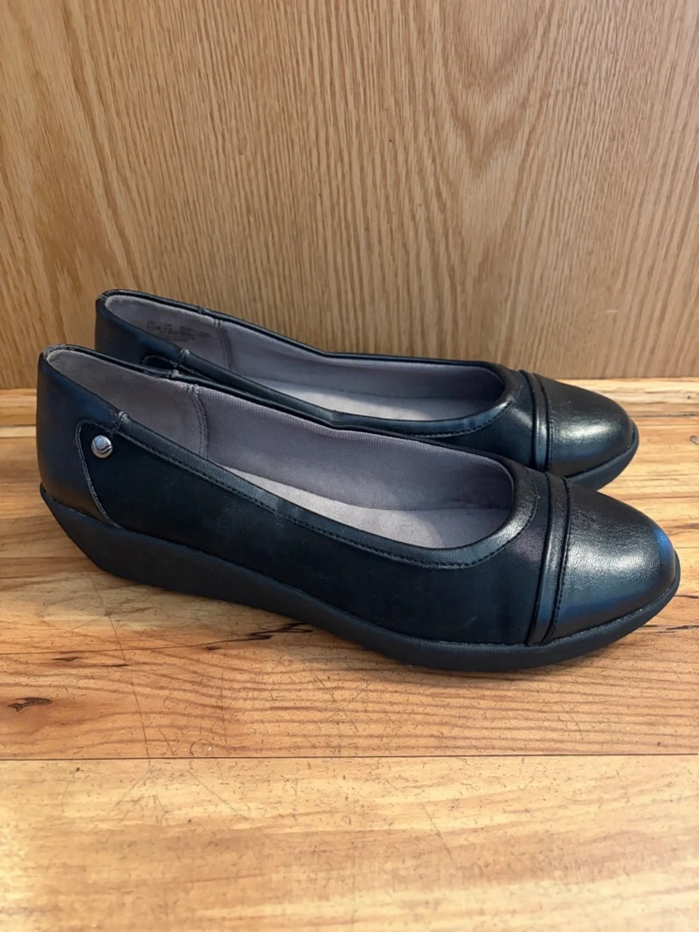 Life Stride MILEAGE Comfort Flex mini wedge 8-1/2 lightweight black ballet flats